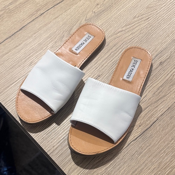 Steve Madden Cream Slide Sandals - Picture 1 of 3